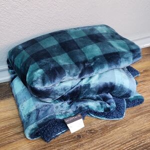 Montauk Blue Green Teal Plaid Sherpa Throw